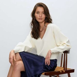 Aritzia Babaton Wren Sweater Mustard Yellow Small